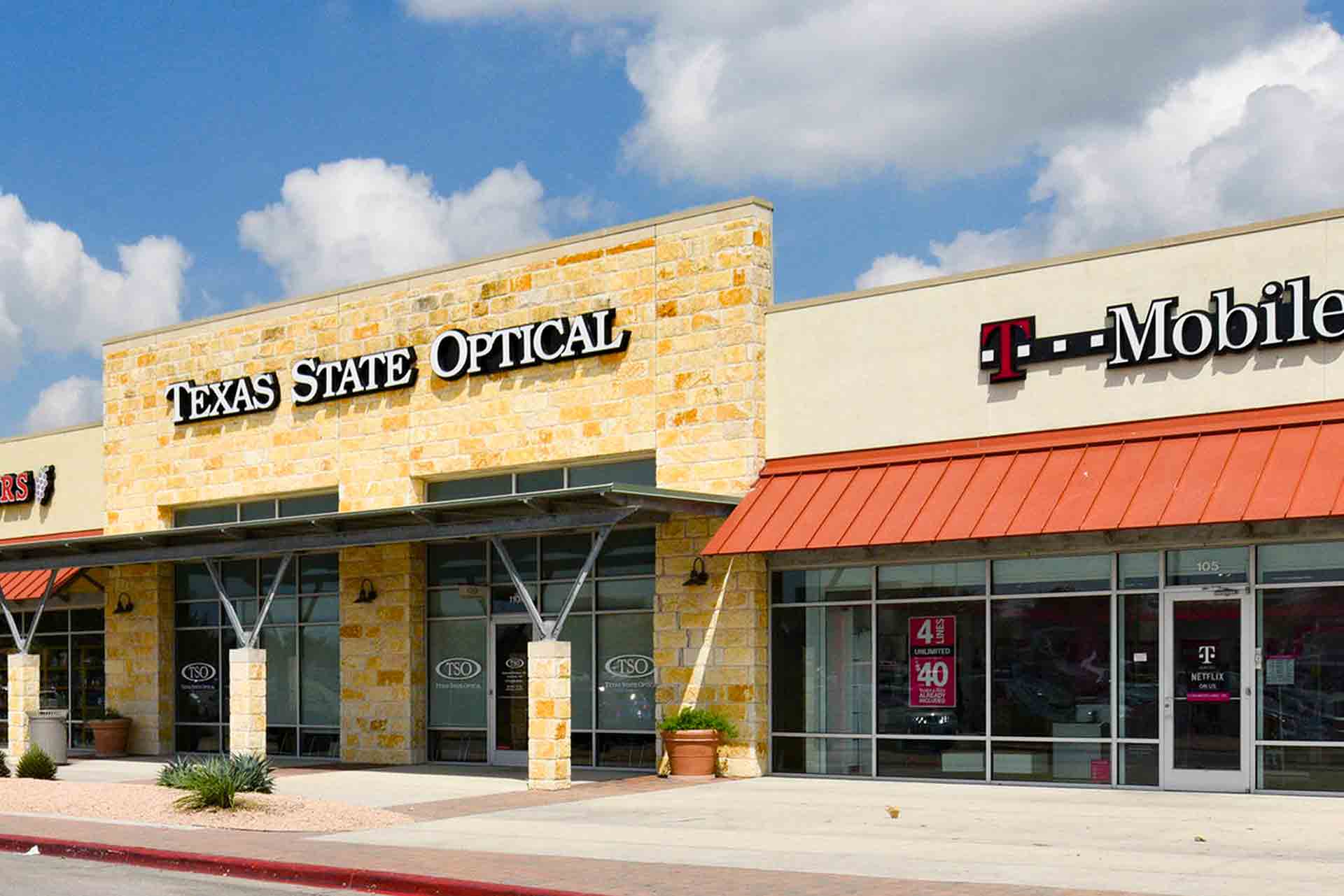 44757 2 Kyle Marketplace