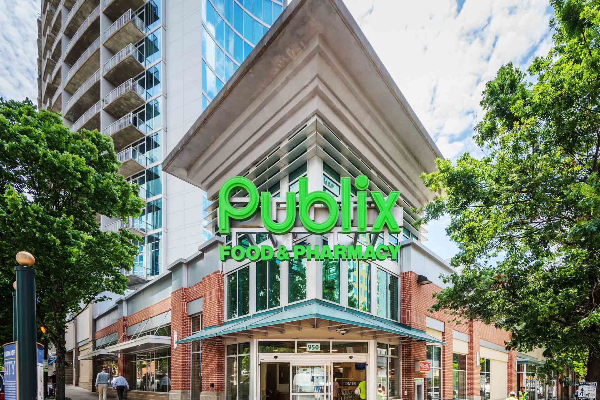 44758 1 Plaza Midtown 1