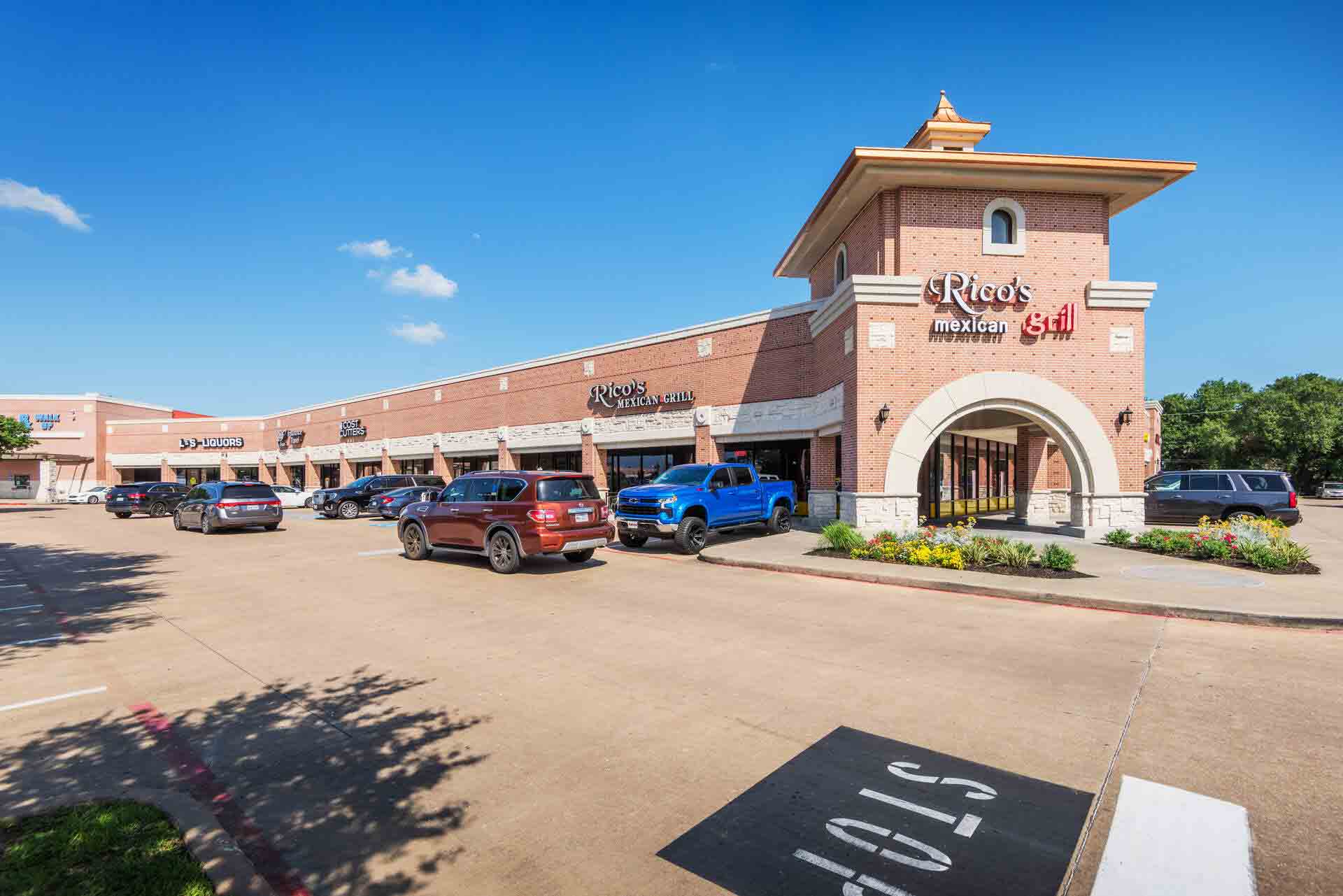 44786 2 Stables Town Center