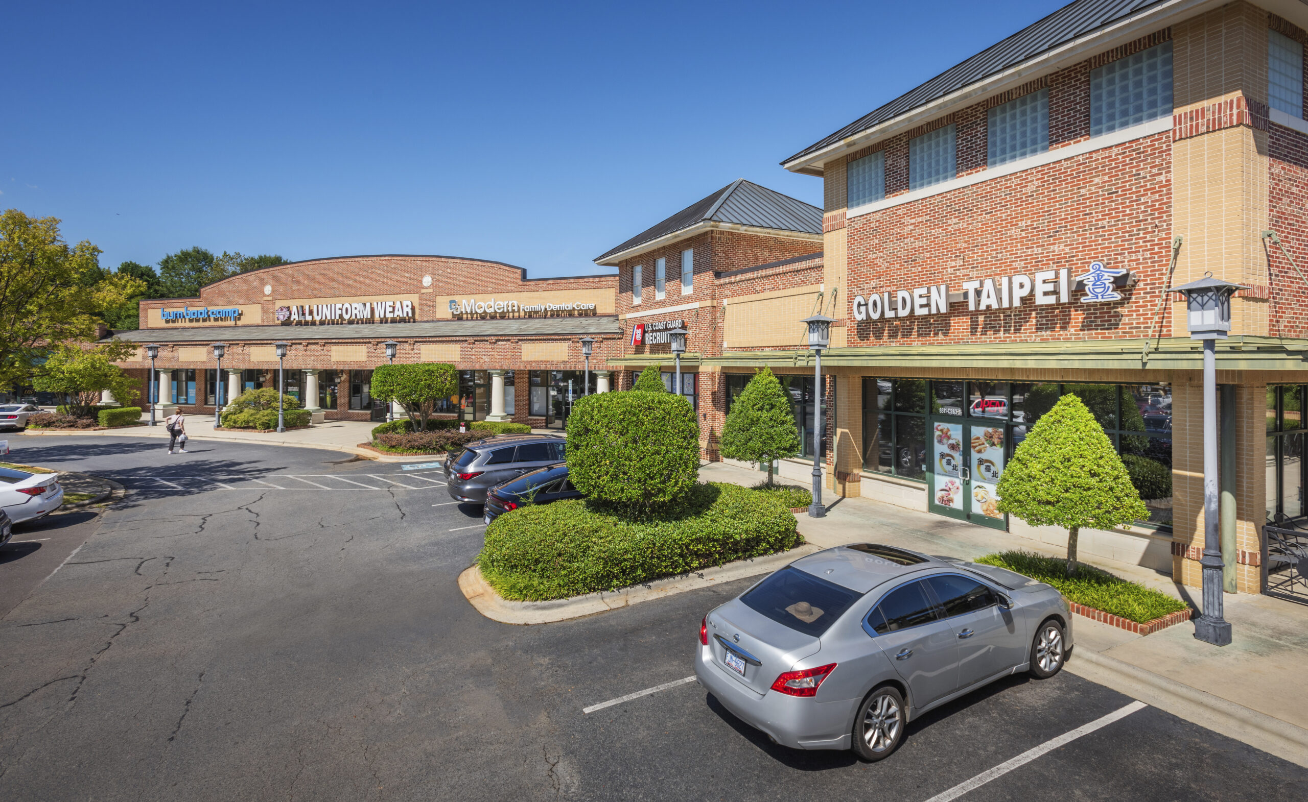 44791_5_The-Shoppes-At-Davis-Lake