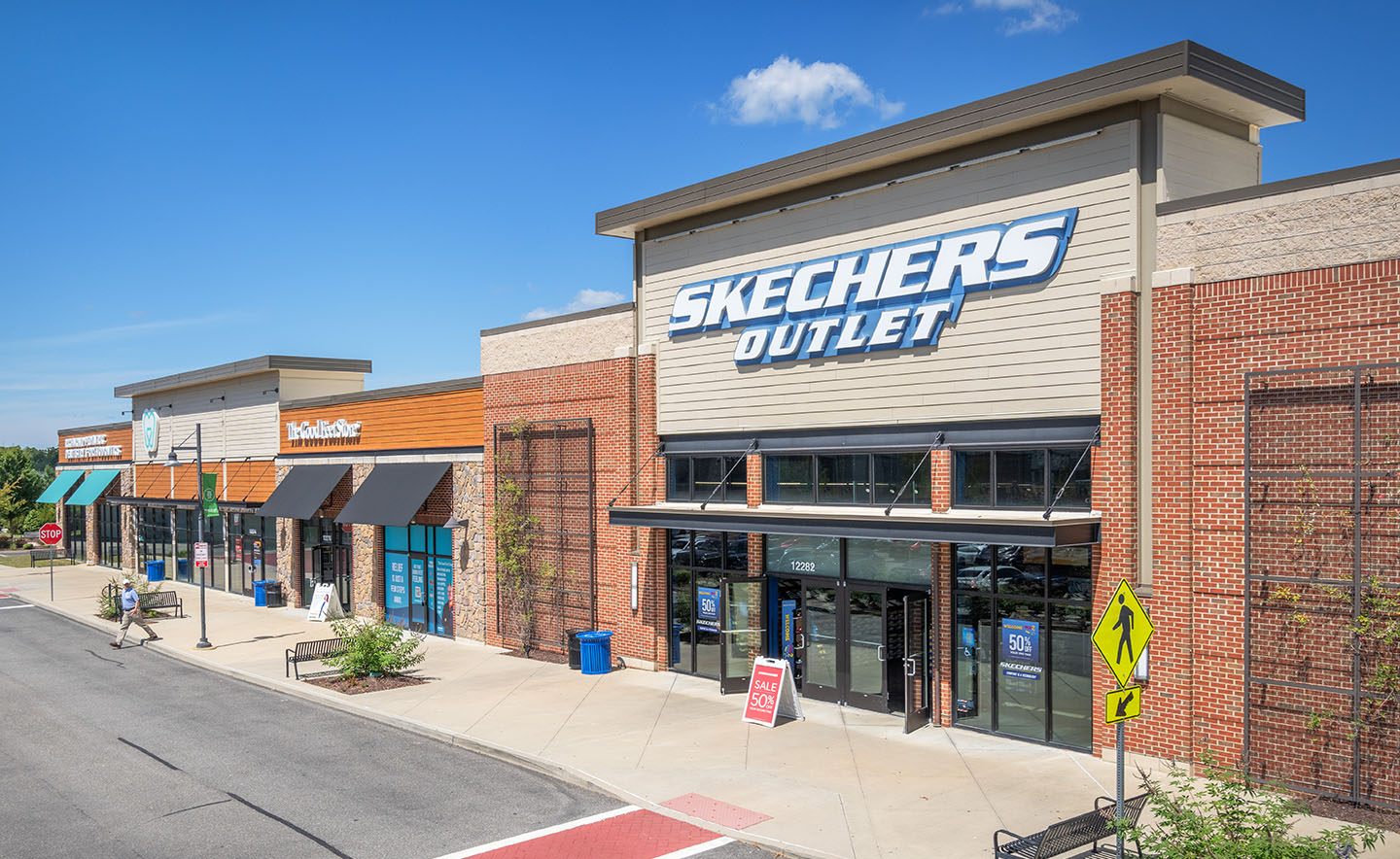 44806_7_West-Broad-Marketplace