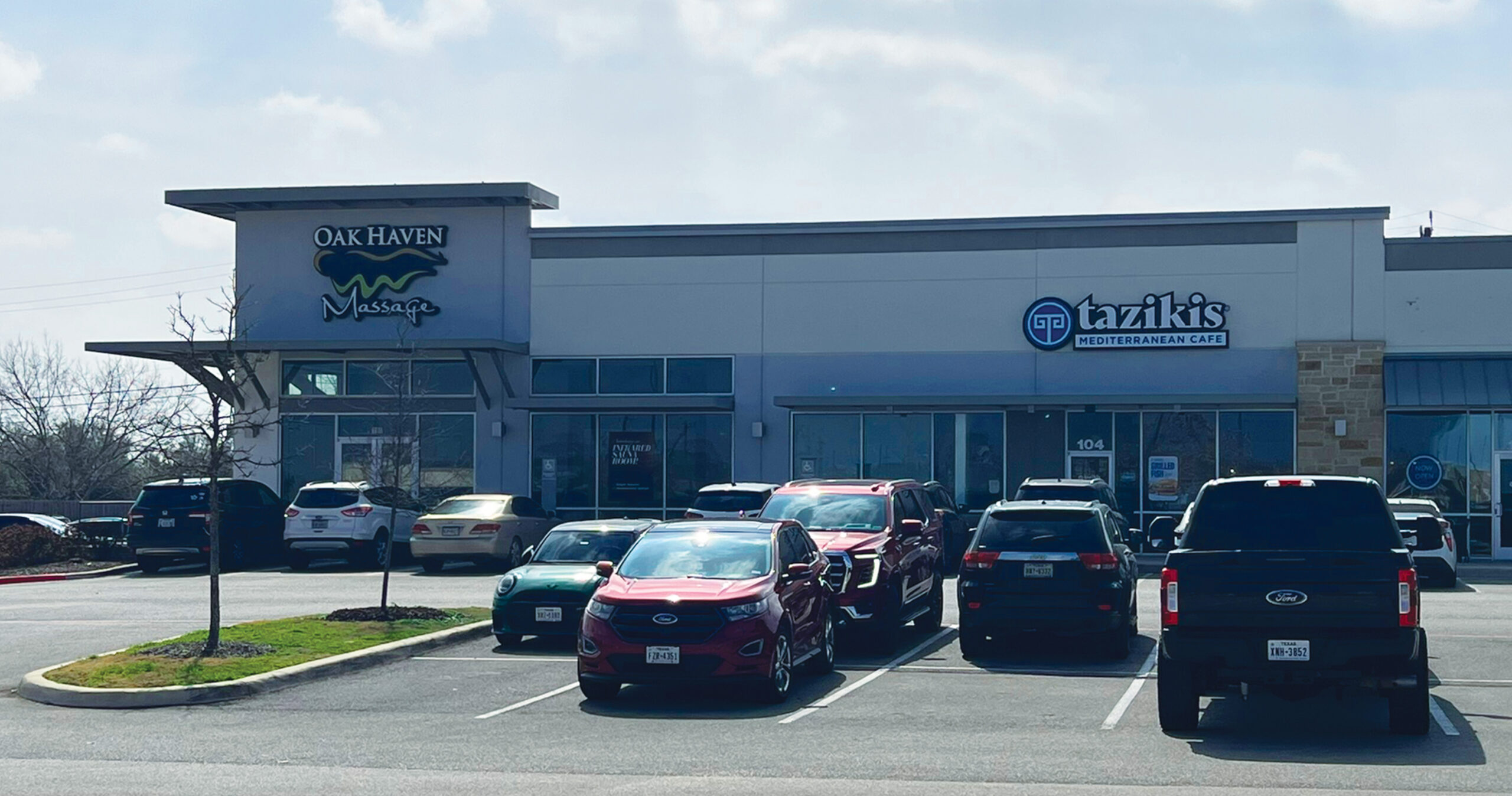 44805_3_Marketplace-at-Encino-Park