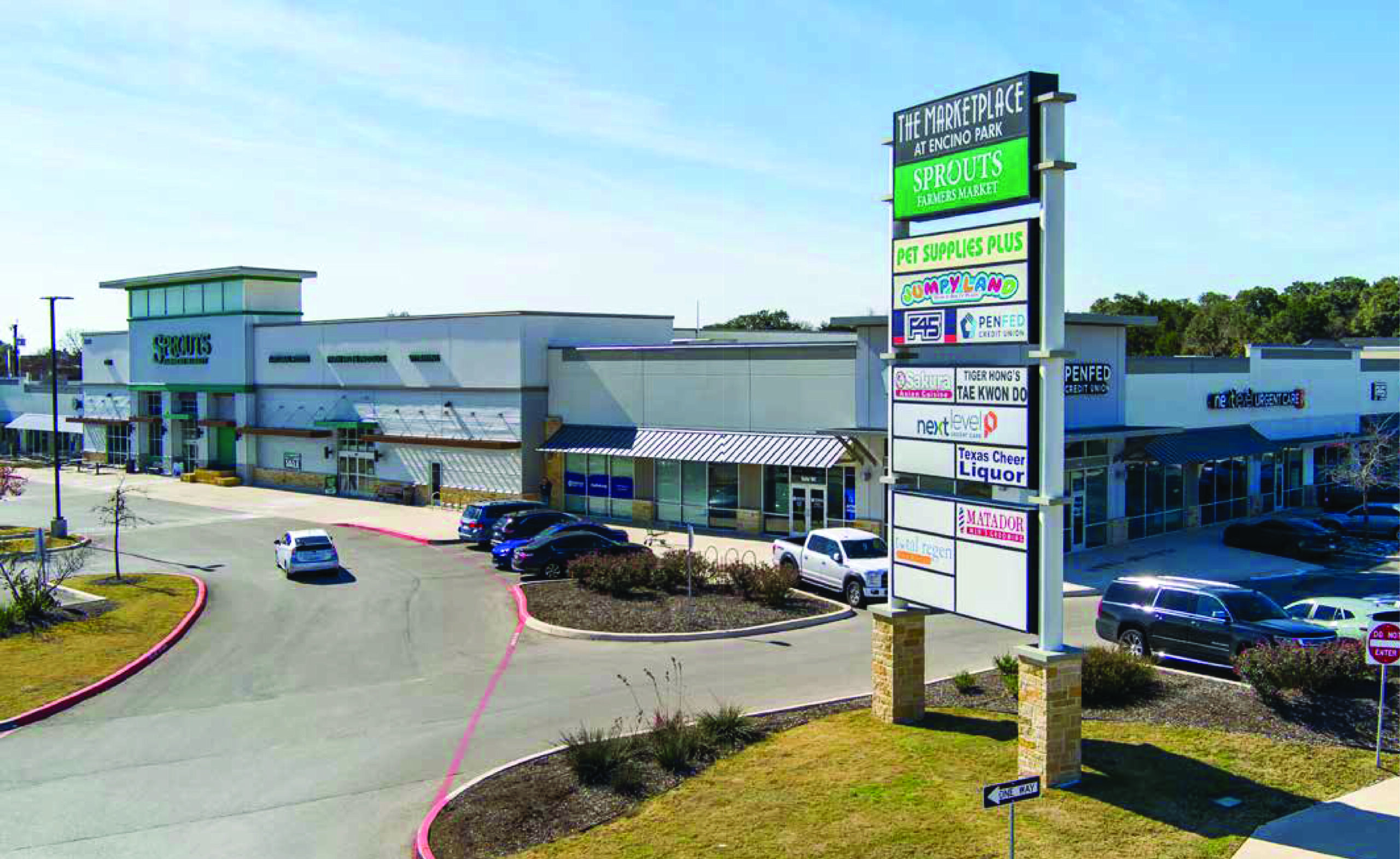 44805_4_Marketplace-at-Encino-Park